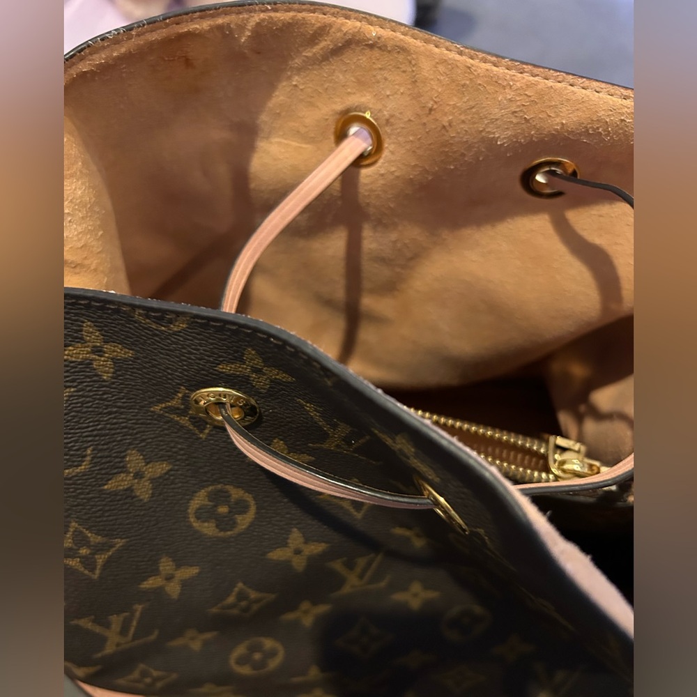 Louis Vuitton LIKE Monogram Drawstring Shoulder Bag in Brown with Pink Trim - Picture 15 of 16